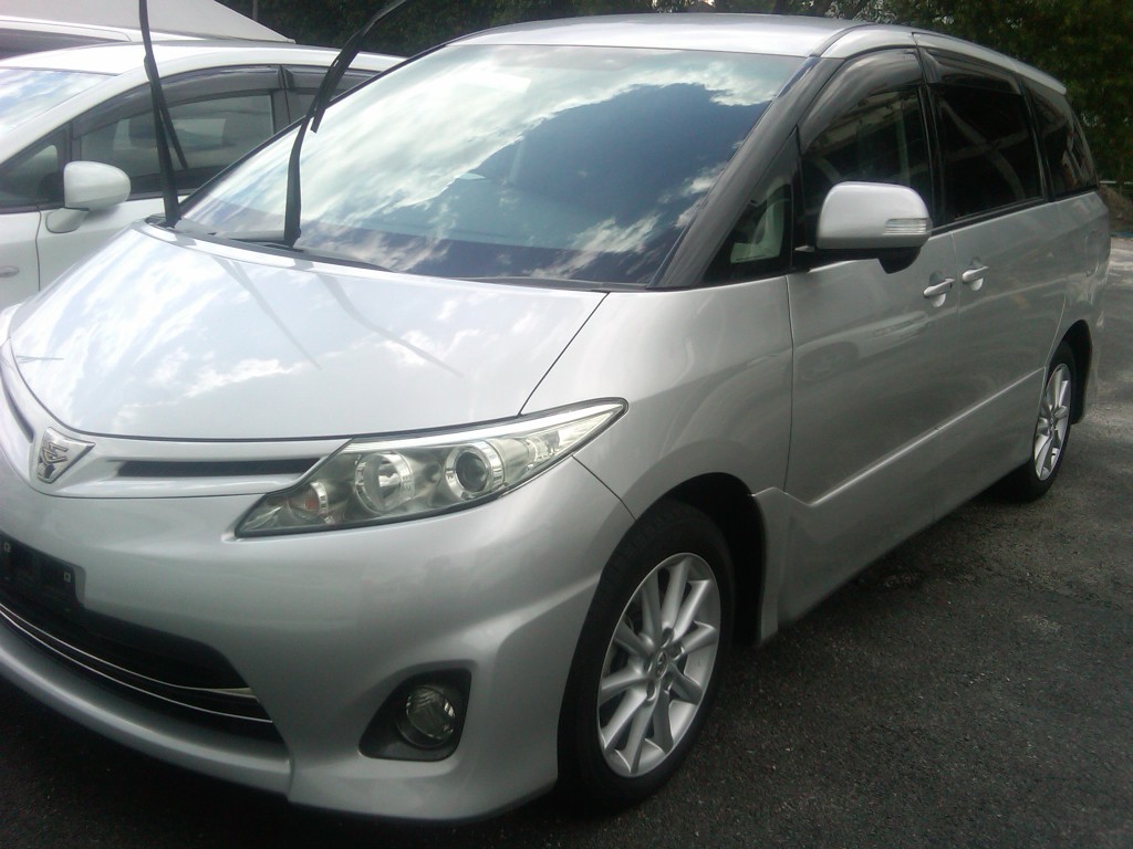 Toyota Estima Recond