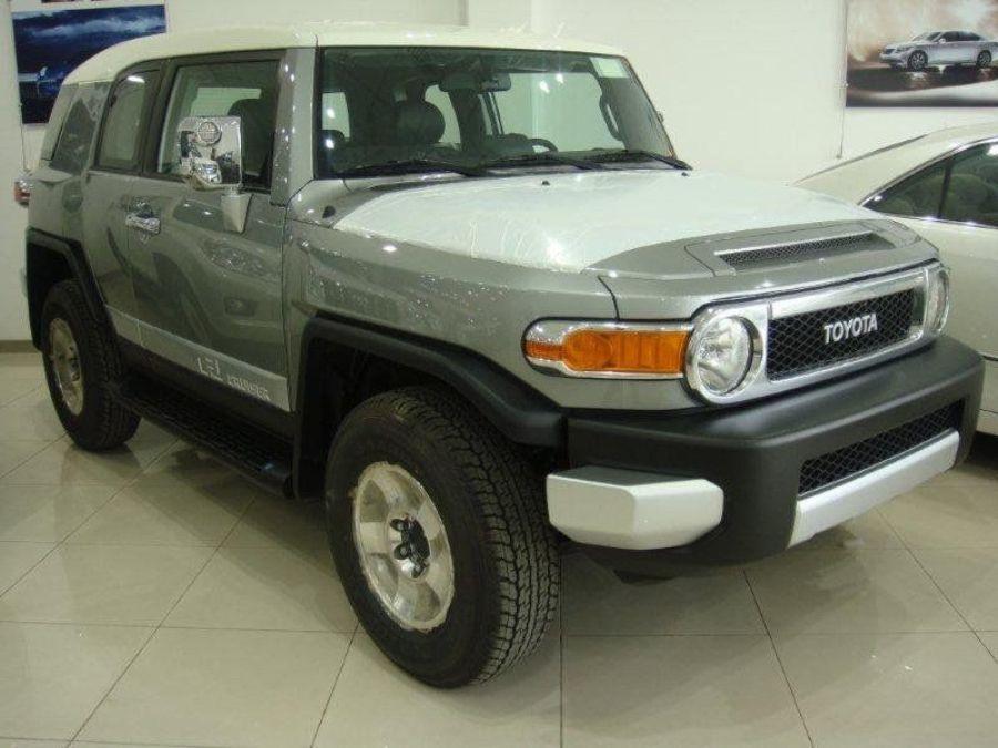 Toyota Fj 2011