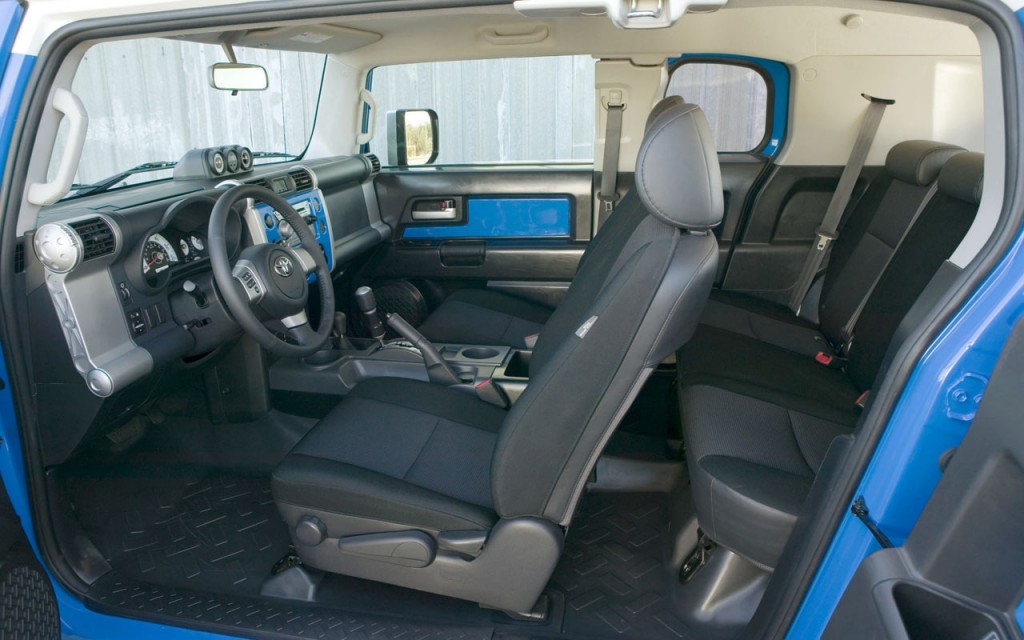 Toyota Fj 2011