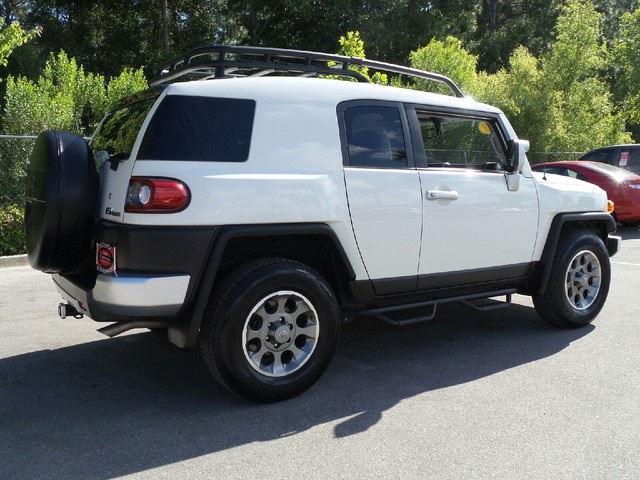 Toyota Fj 2013