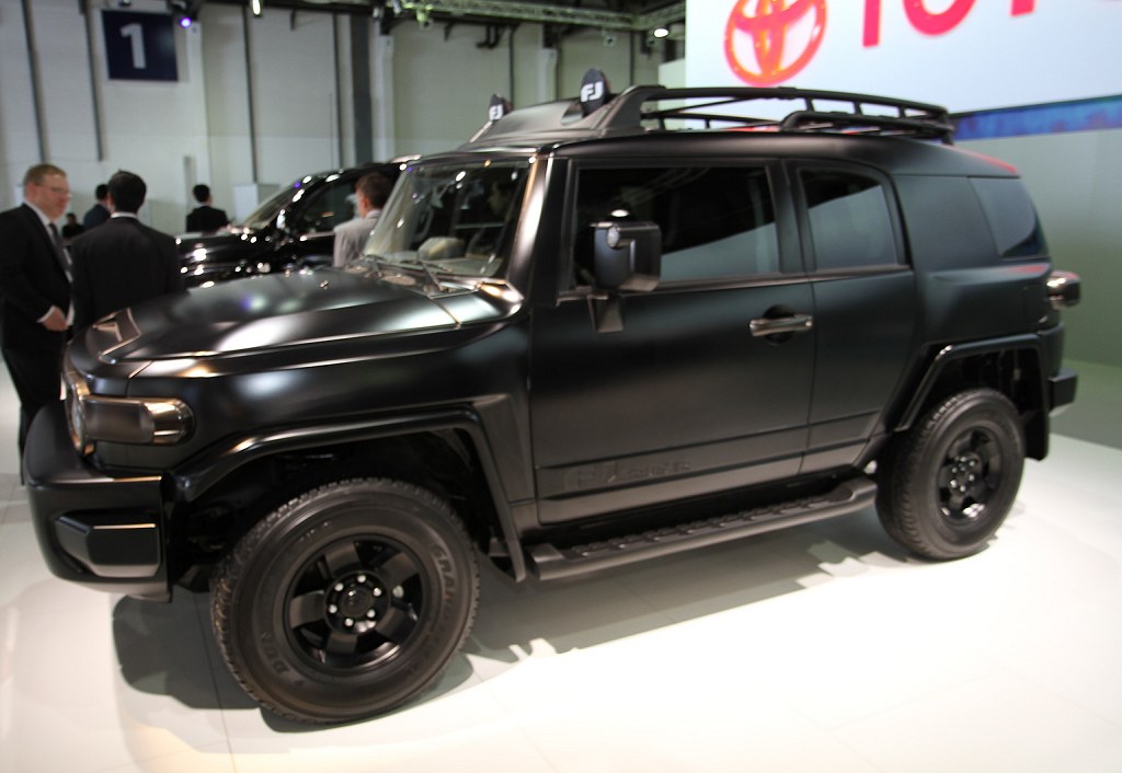 Toyota Fj Black