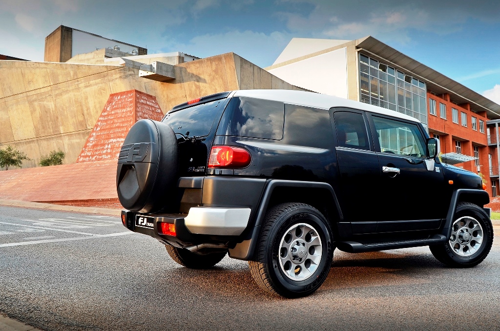 Toyota Fj Sport