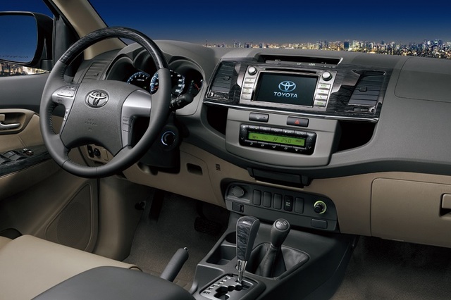 Toyota Fortuner 2.7