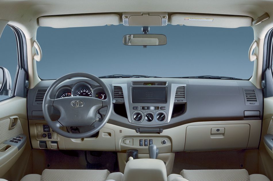 Toyota Fortuner 2.7
