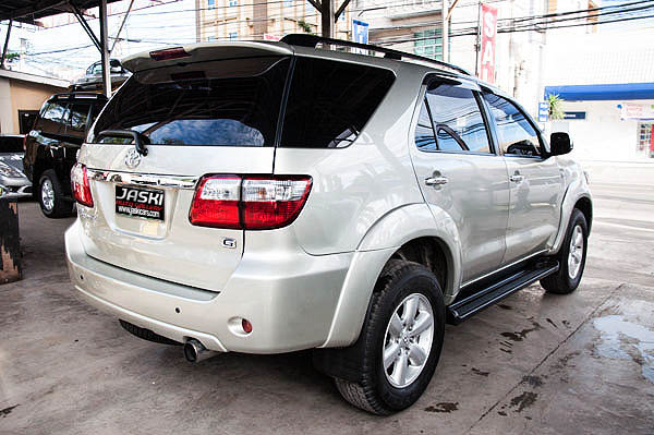 Toyota Fortuner 2008