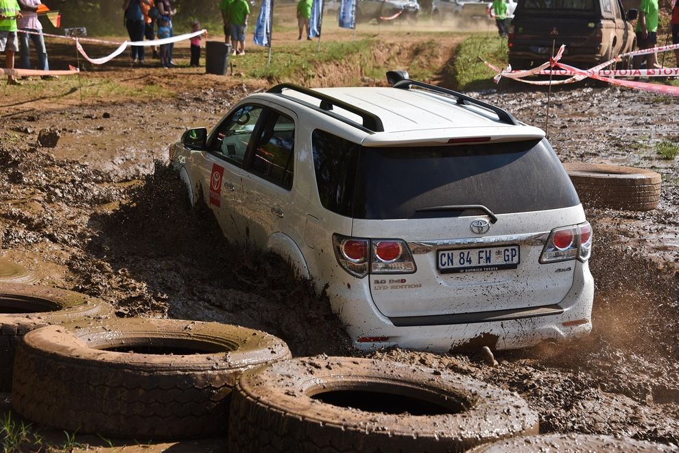 Toyota Fortuner Off Road