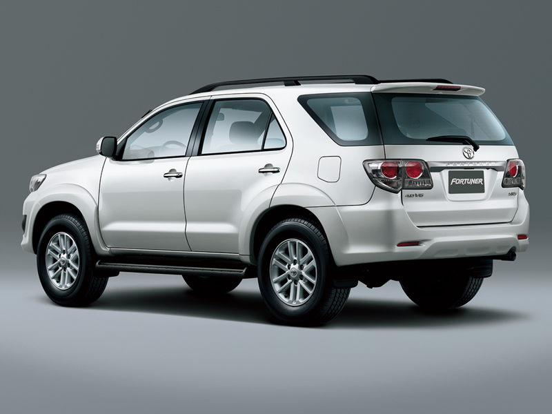 Toyota Fortuner Srv