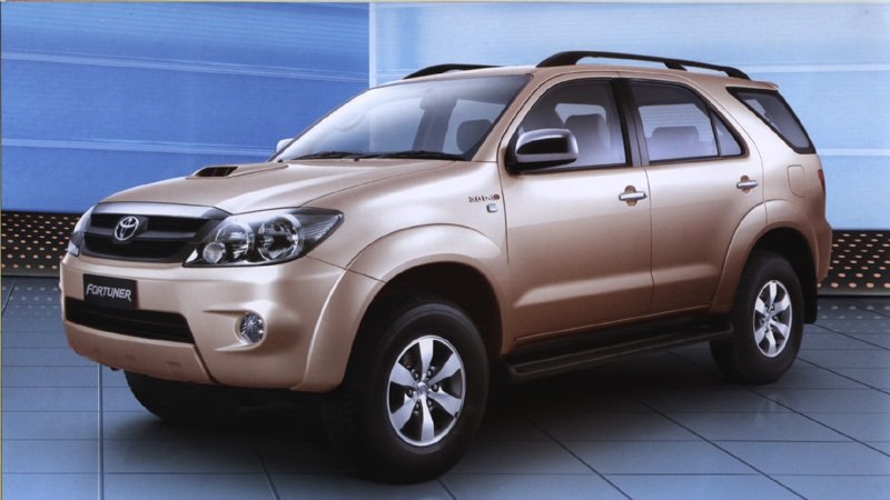 Toyota Fortuner Suv