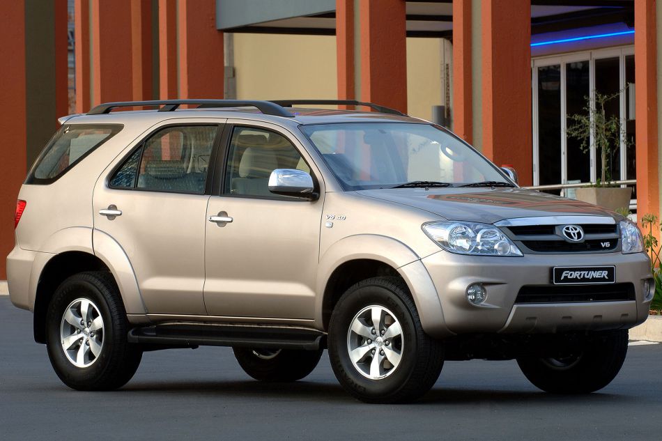 Toyota Fortuner V6