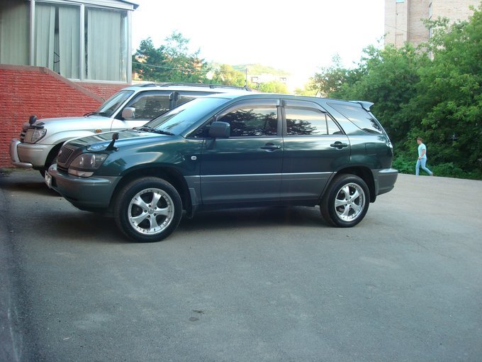 Toyota Harrier 2000