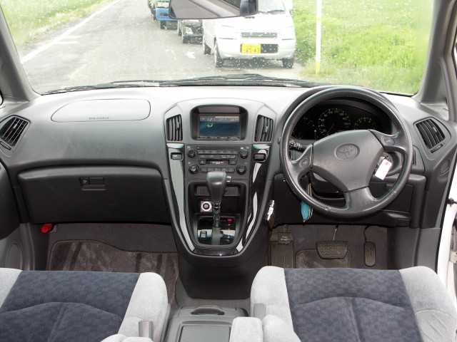 Toyota Harrier 2000