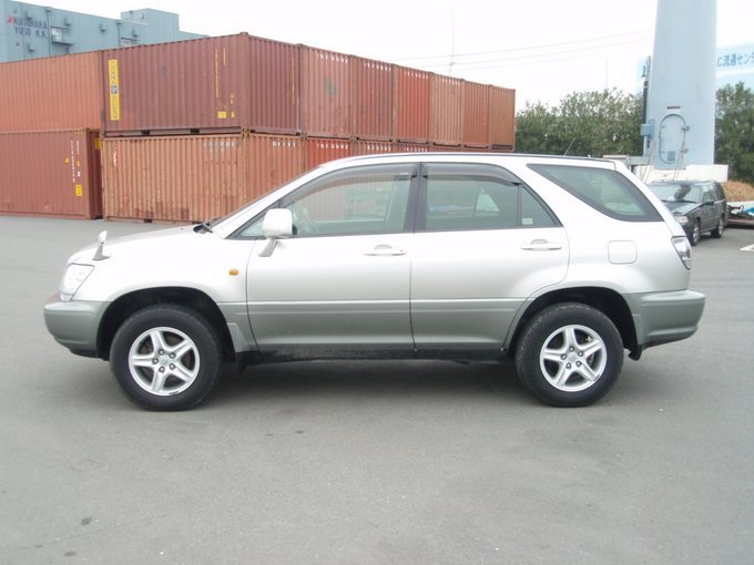 Toyota Harrier 2001