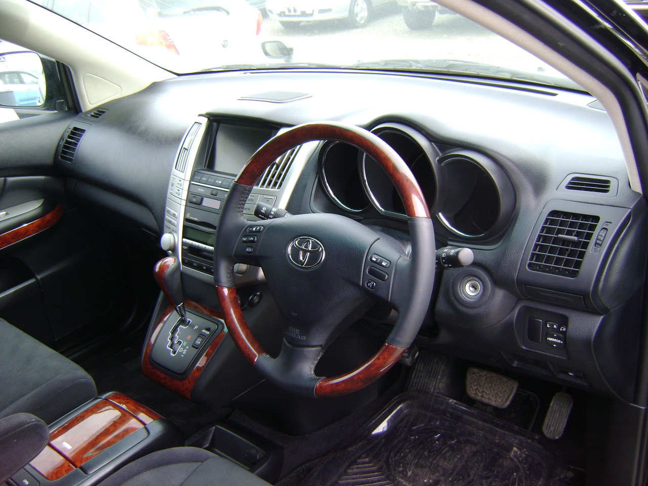 Toyota Harrier 2009