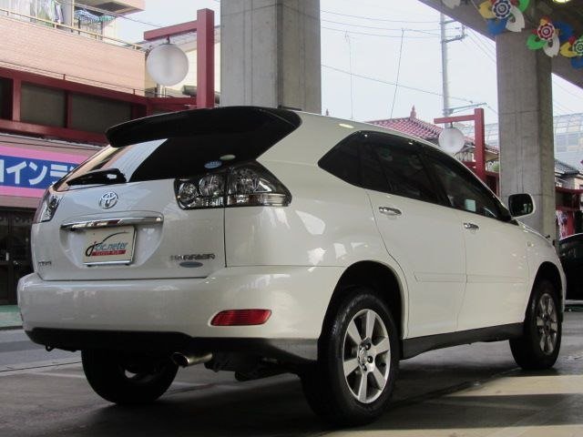 Toyota Harrier 2010