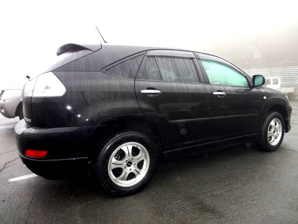 Toyota Harrier 2010