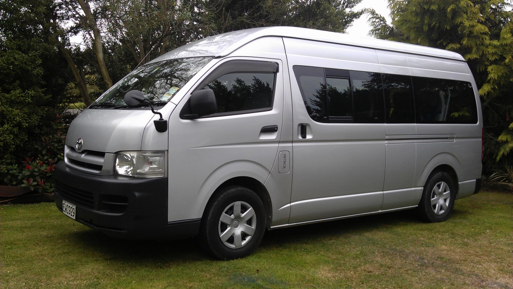 Toyota Hiace 12 Seater