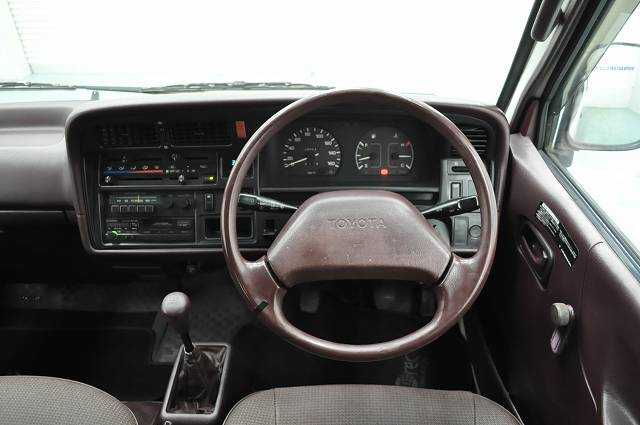 Toyota Hiace 1989