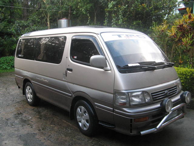 Toyota Hiace 2000