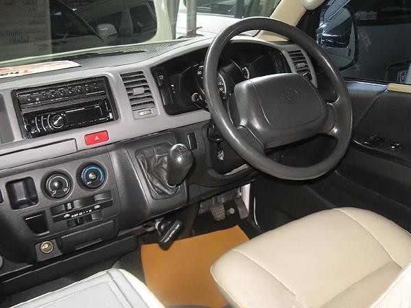 Toyota Hiace 2003