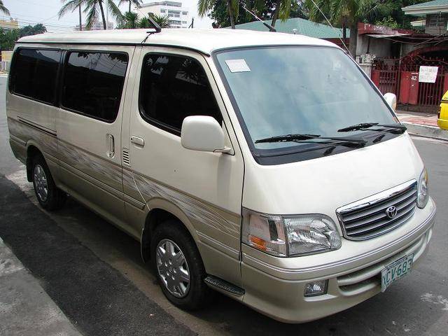 Toyota Hiace 2004