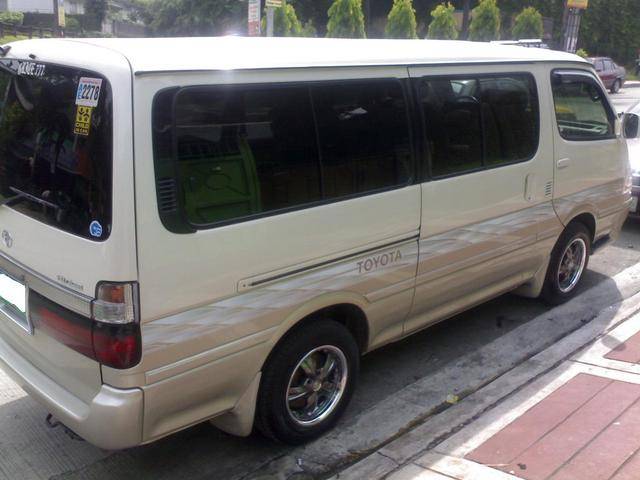 Toyota Hiace 2004