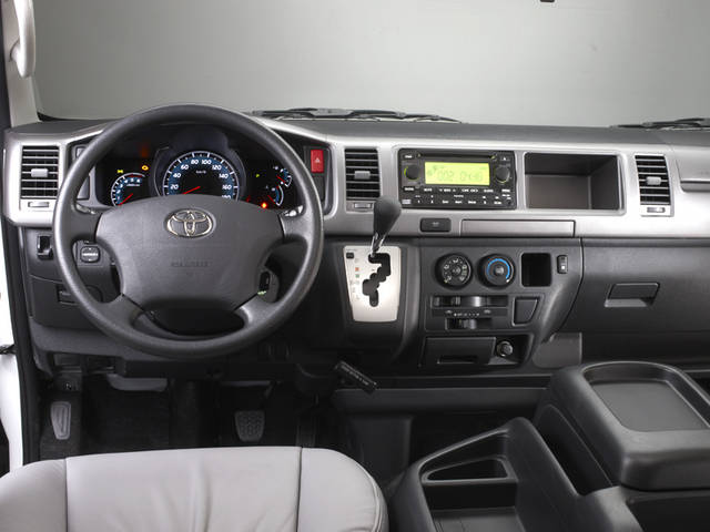 Toyota Hiace 2004