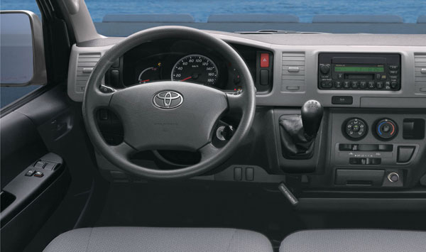Toyota Hiace 2005