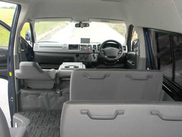 Toyota Hiace 2006
