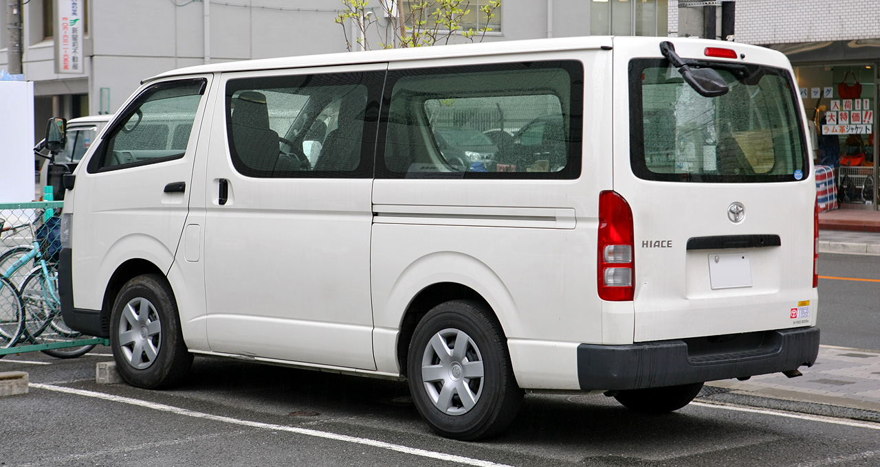 Toyota Hiace 2010