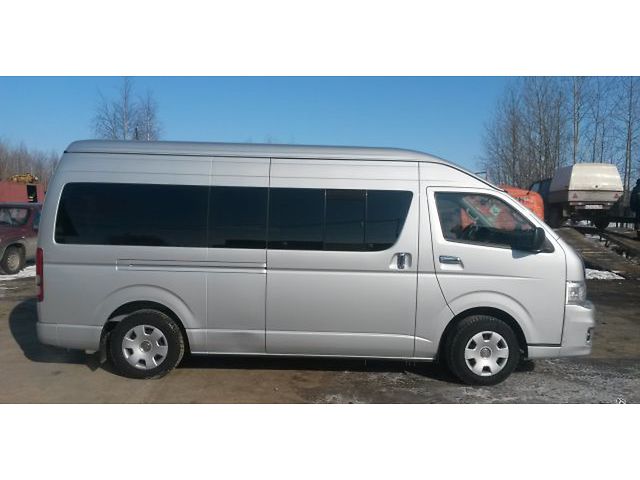 Toyota Hiace 2012