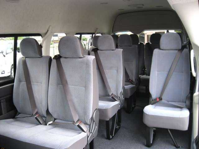 Toyota Hiace 2013