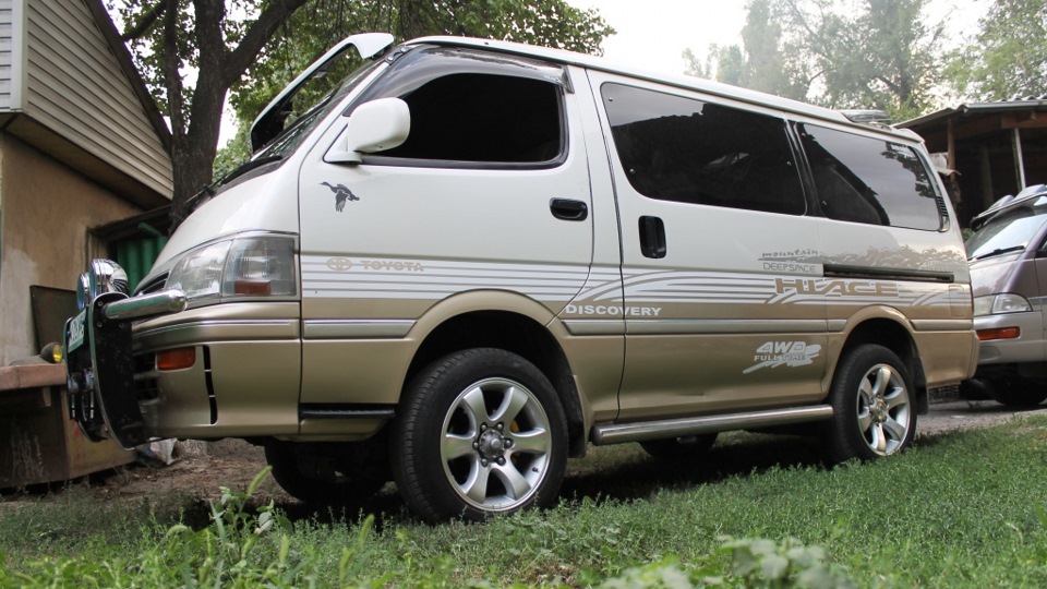 Toyota Hiace 4wd