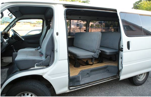Toyota Hiace Bus