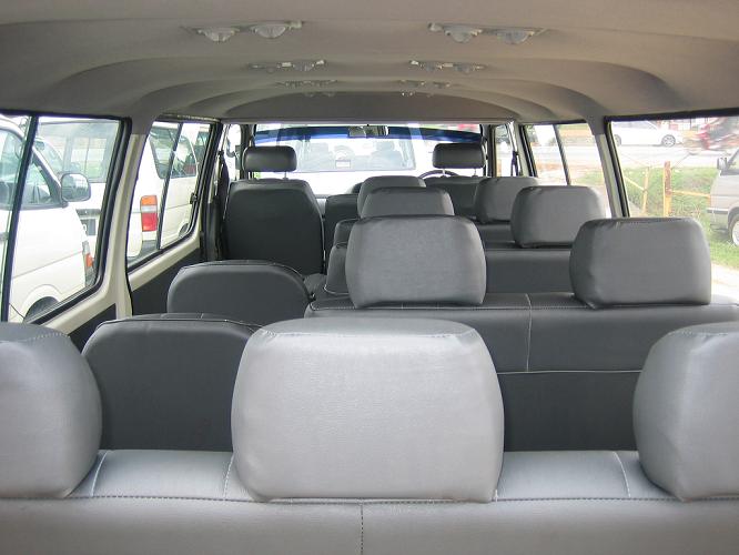 Toyota Hiace Minibus Toyota Hiace Minibus