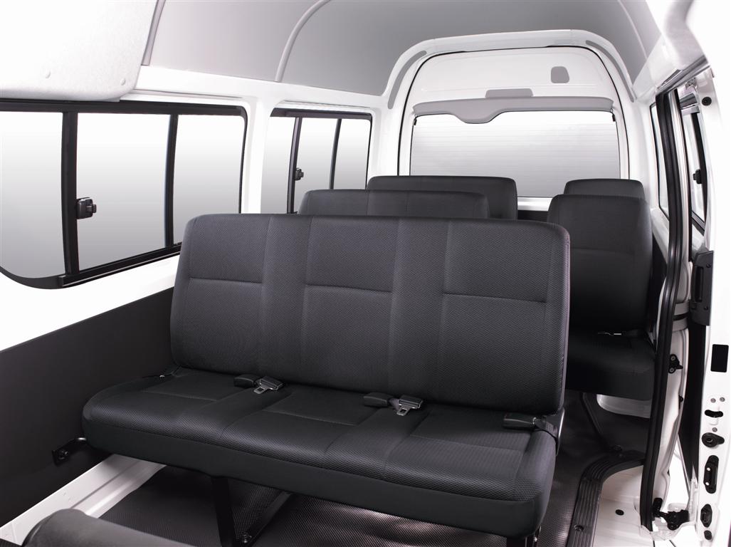 Toyota Hiace Minibus