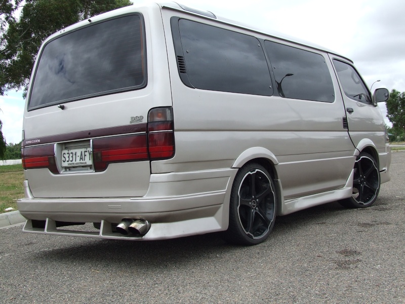 Toyota Hiace Super Custom