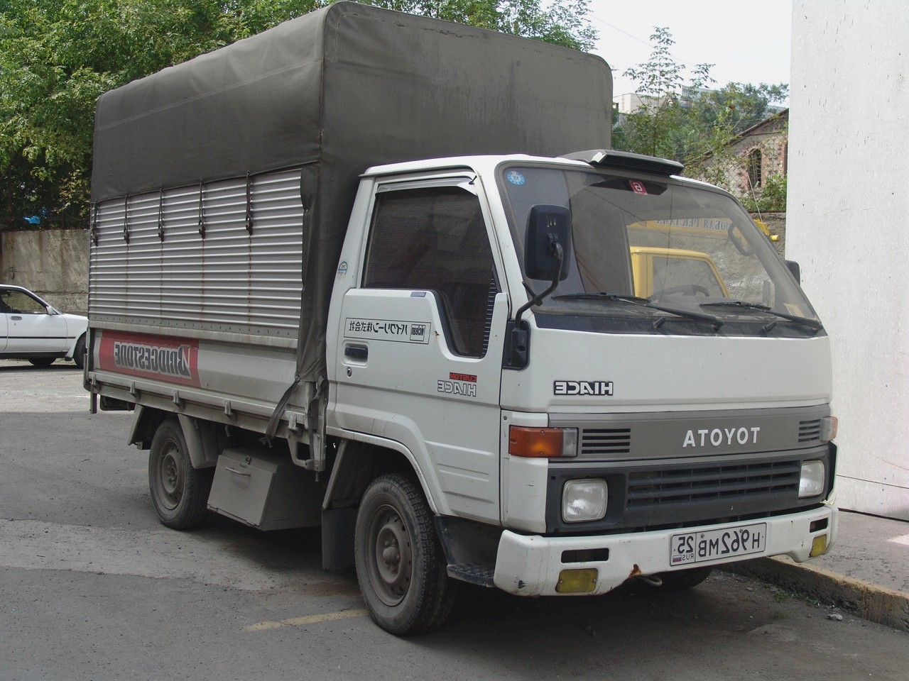 Toyota Hiace Truck