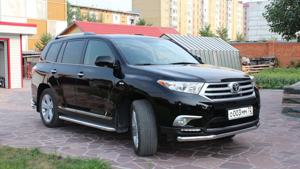 Toyota Highlander Black