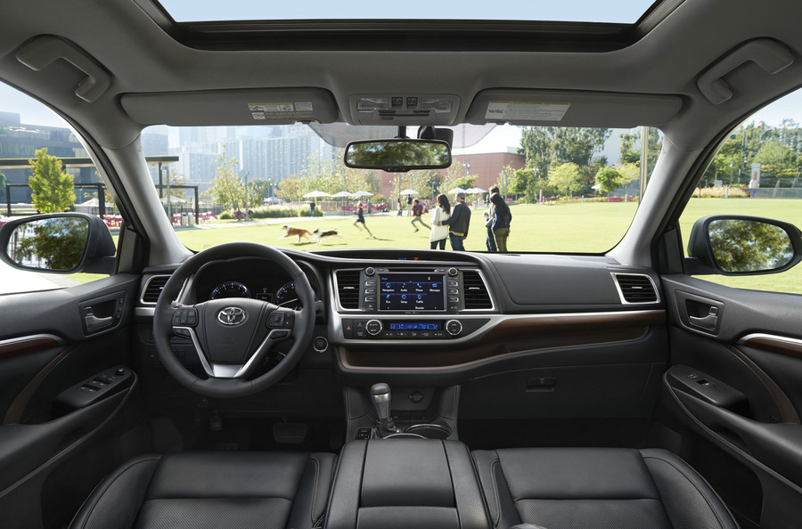 Toyota Highlander Le Plus 2015