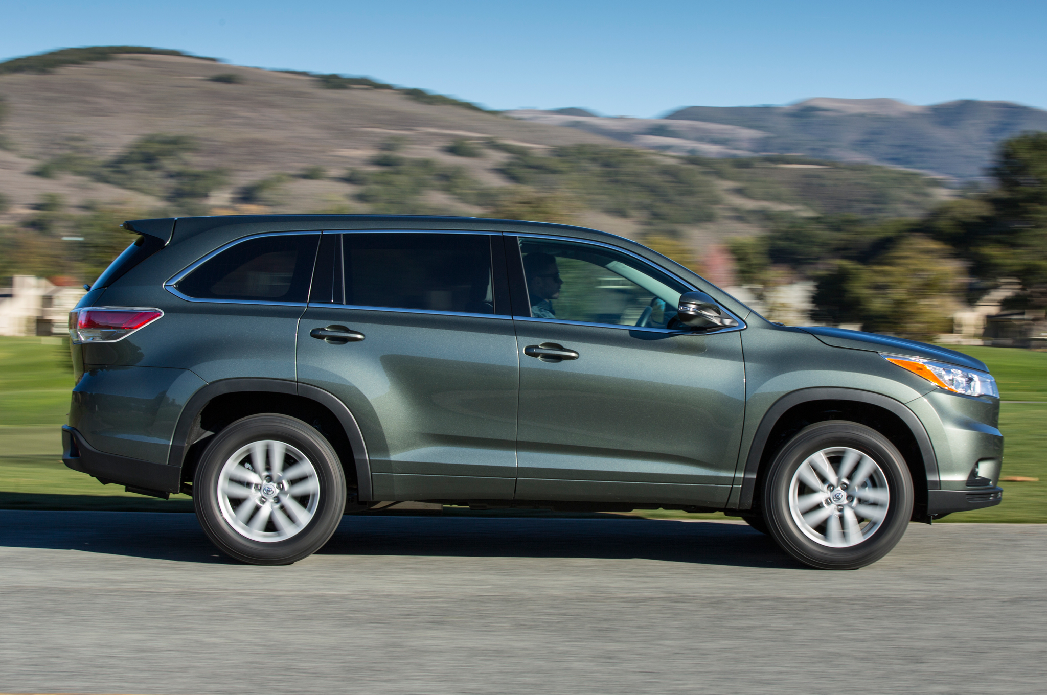 Toyota Highlander Le Toyota Highlander Le