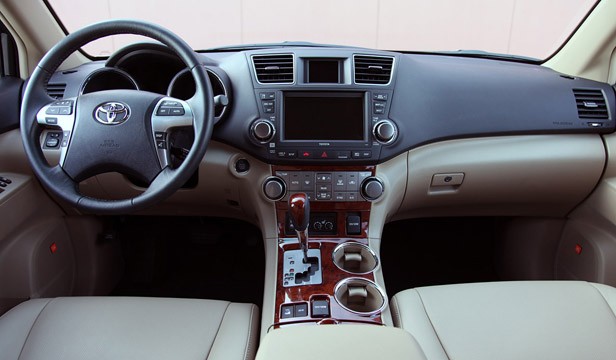 Toyota Highlander Nautical Blue