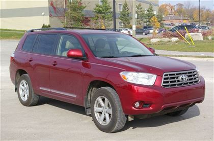 Toyota Highlander Red