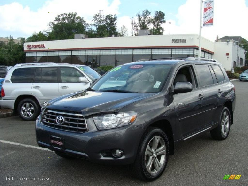 Toyota Highlander Sport
