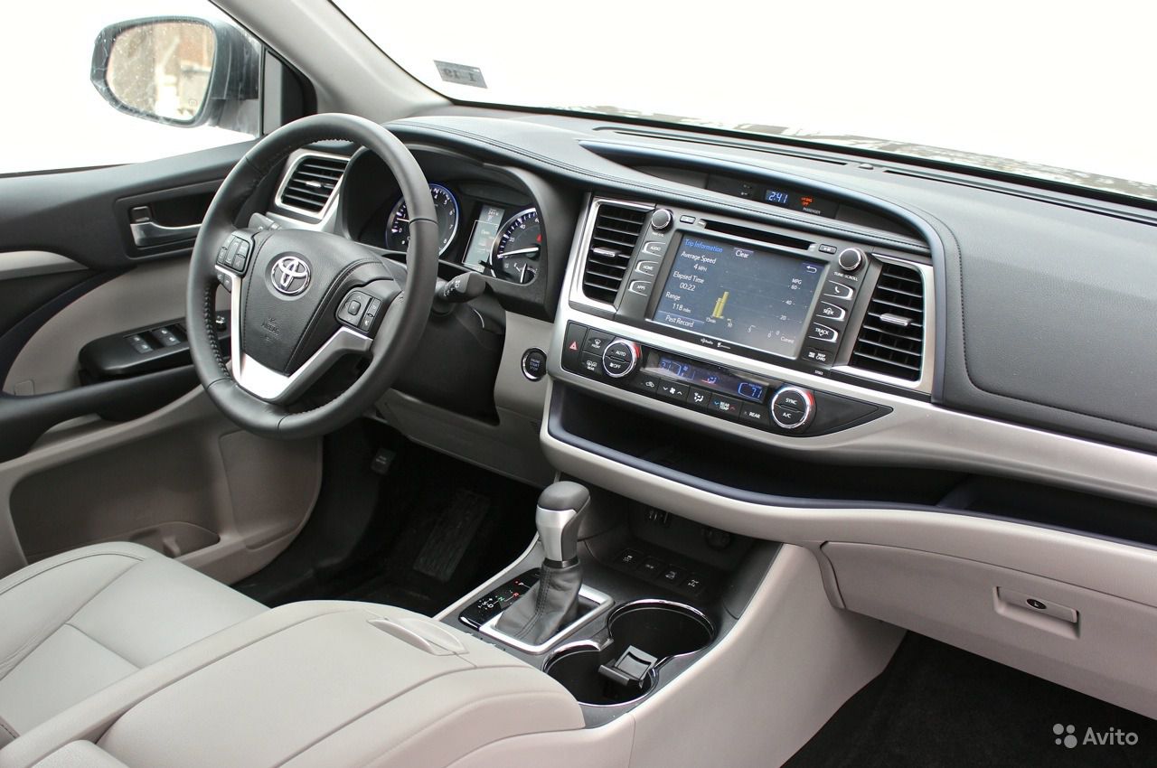 Toyota Highlander Xle V6