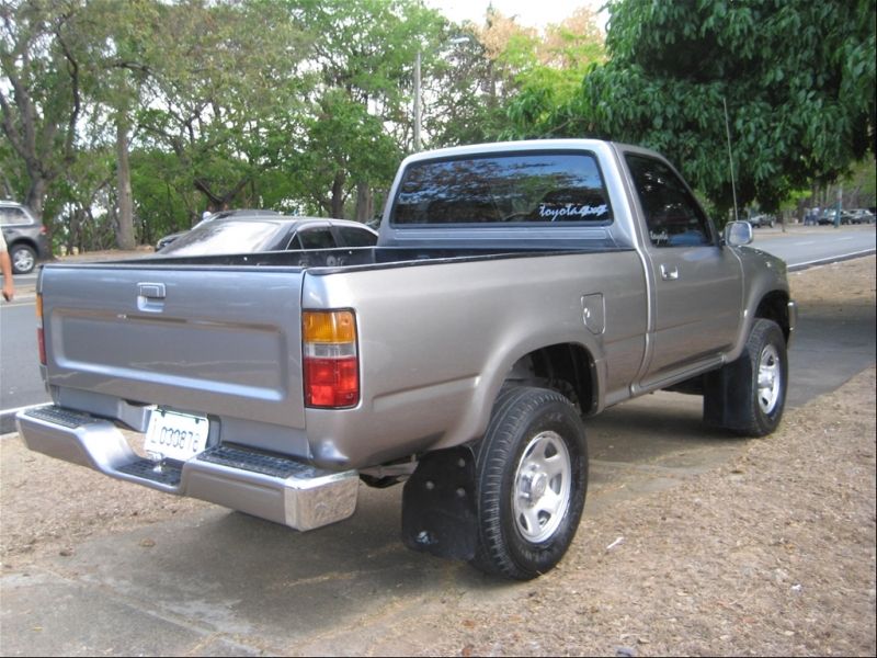 Toyota Hilux 1.8
