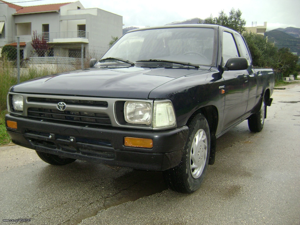 Toyota Hilux 1.8