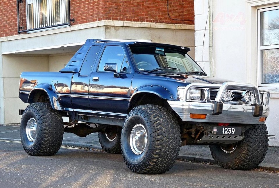 Toyota Hilux 1990 Model