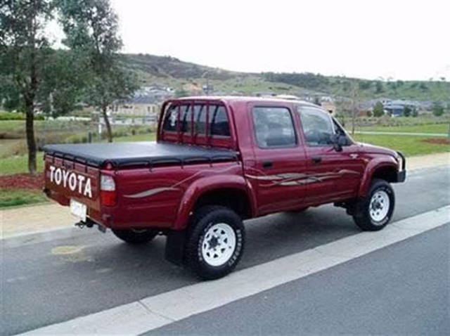 Toyota Hilux 1998 Model