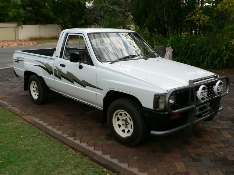 Toyota Hilux 2.2