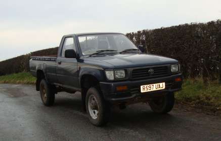 Toyota Hilux 2.4